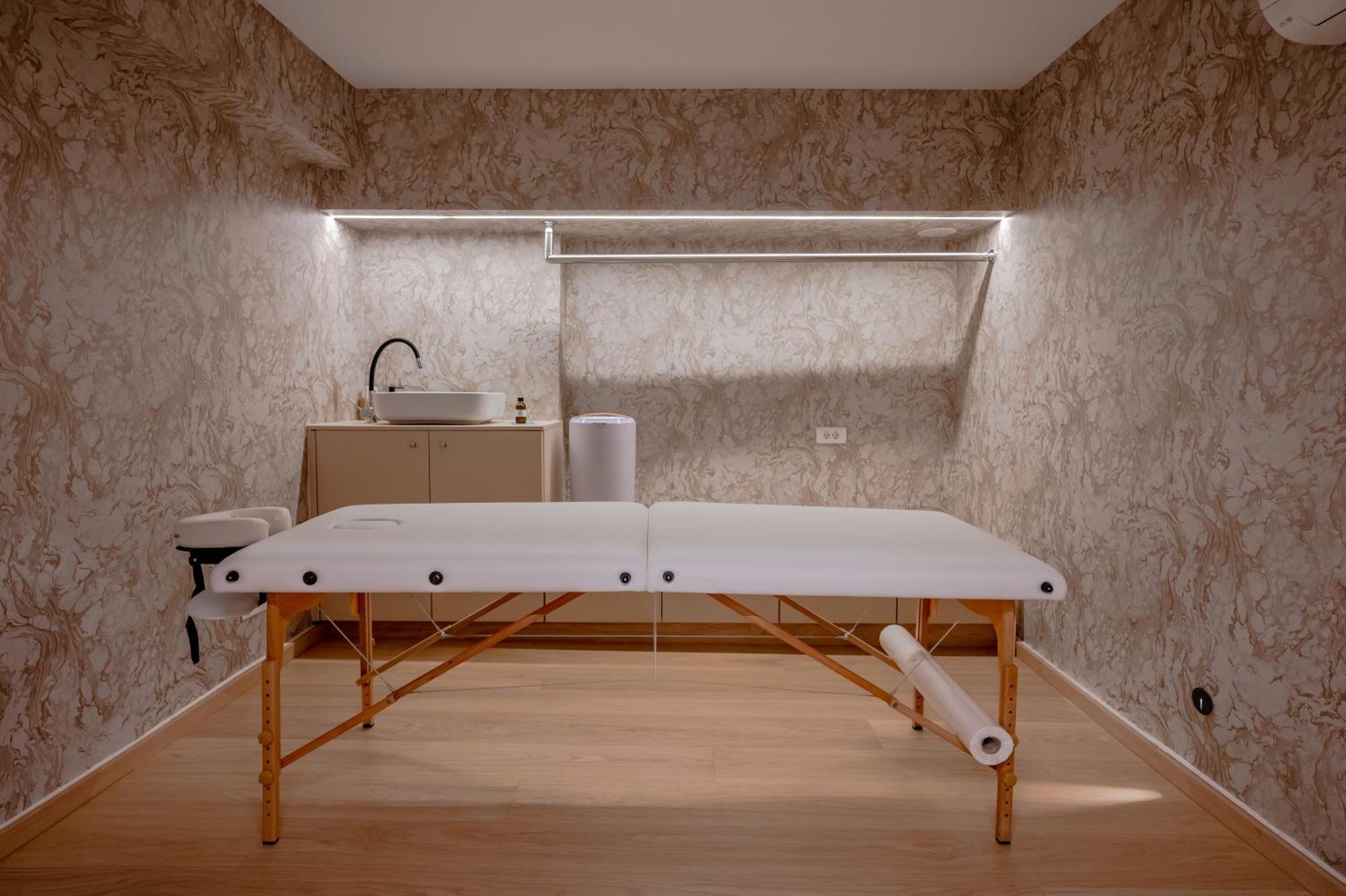 Apeiron Athena Residences Luaran gambar