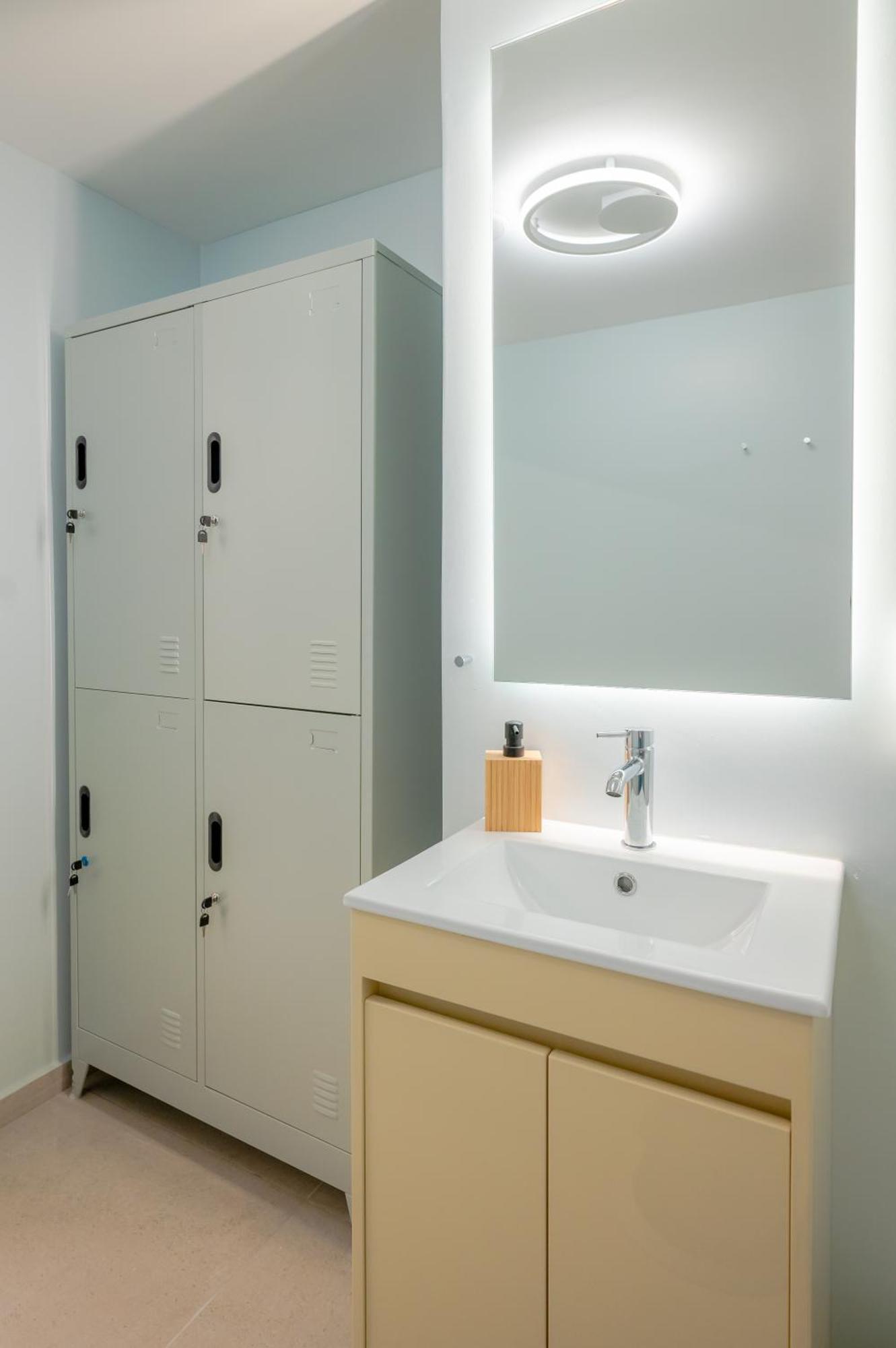 Apeiron Athena Residences Luaran gambar